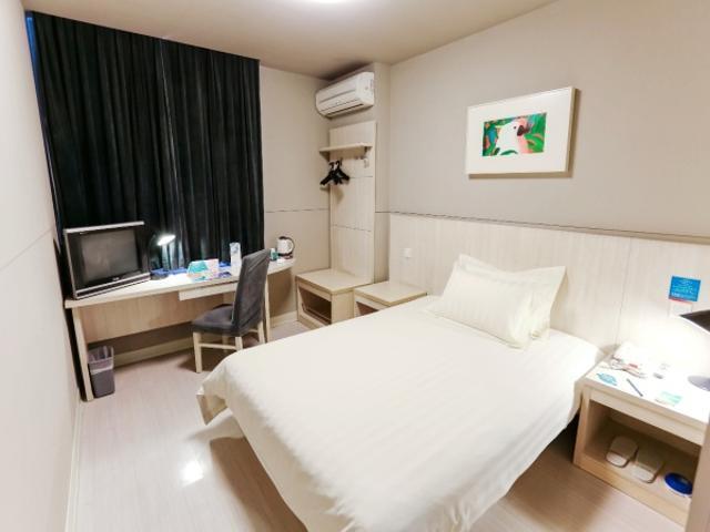 Jingjiang Inn Shanghai Minsheng Road Εξωτερικό φωτογραφία
